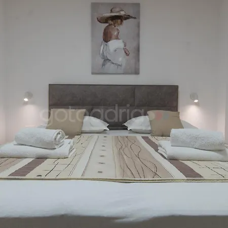Nadia Apartman *