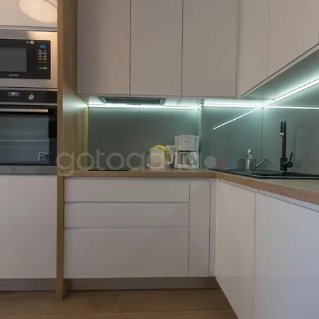 Nadia Apartman *